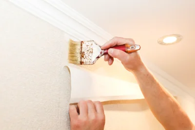 Pose de papier peint à Loisin — revêtements muraux et toiles de verre